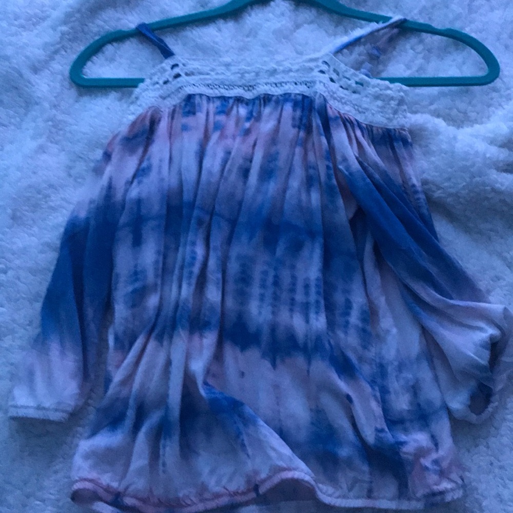 A off the shoulder blouses